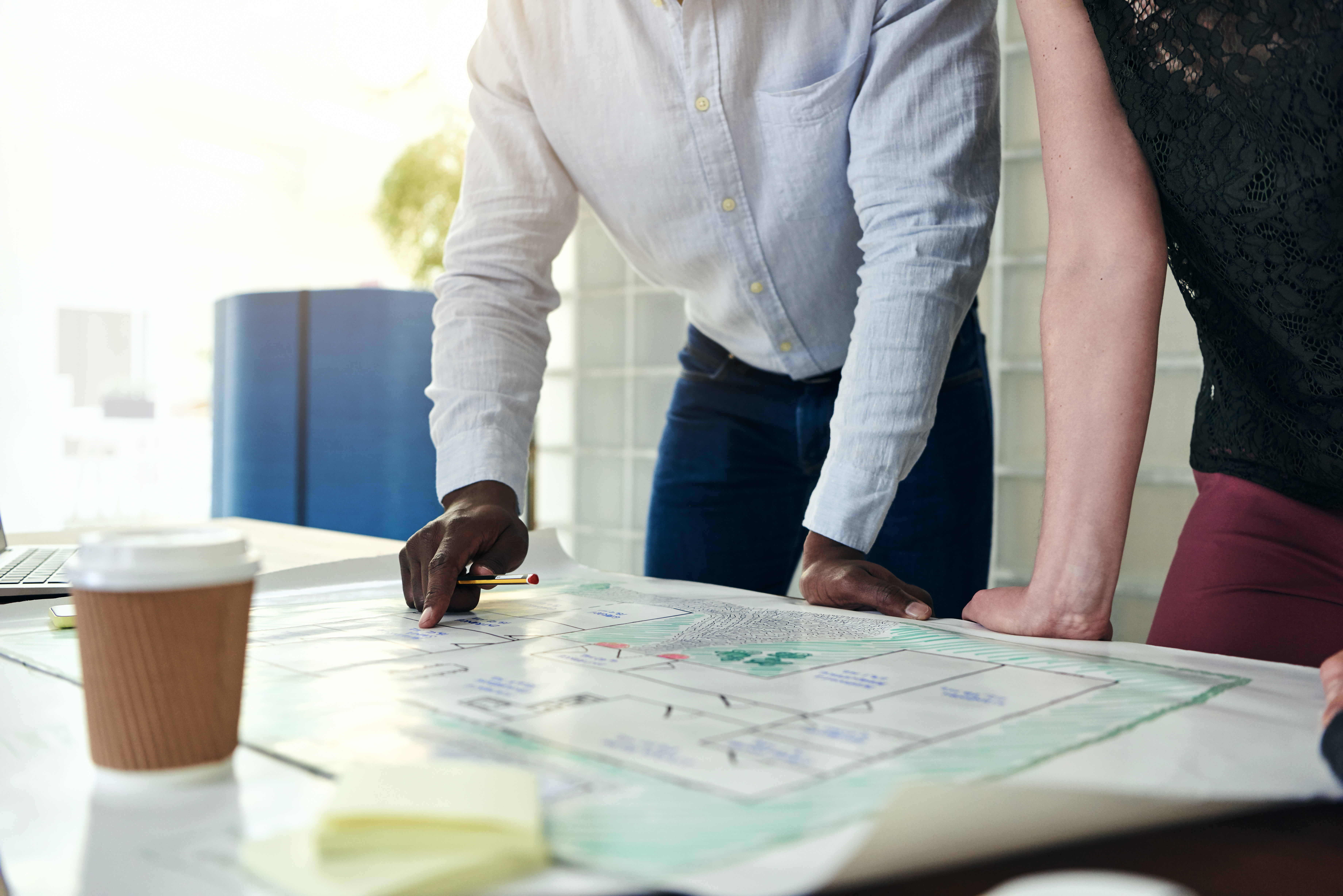 Mapping Buying Committees at Large Manufacturing Accounts